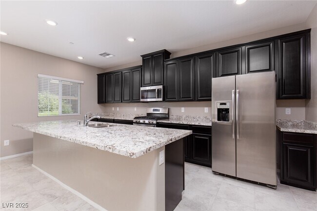Building Photo - 4536 Lafontaine Ct