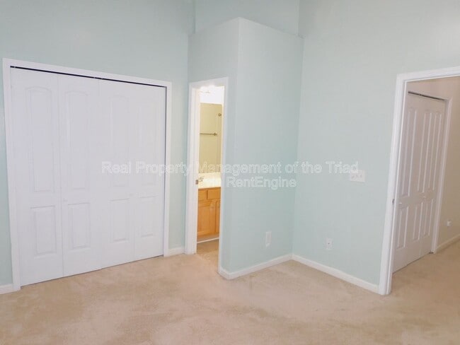 Building Photo - 144 Bridford Downs Dr