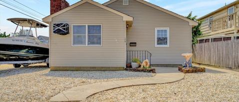 Primary Photo - 209 5th Ave