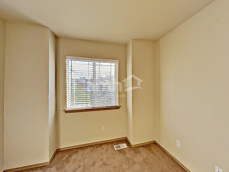 Building Photo - 16010 89th Ave E