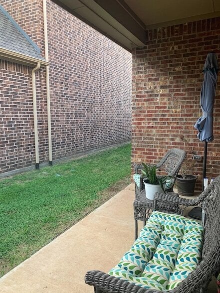 Building Photo - 686 Pendle Forest Dr