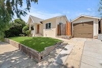 Building Photo - Stylish and Updated North Inglewood House ...