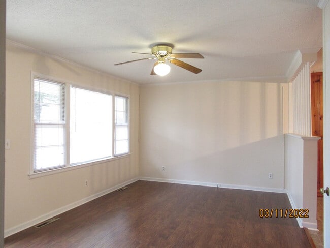 Building Photo - 534 Benton Ct