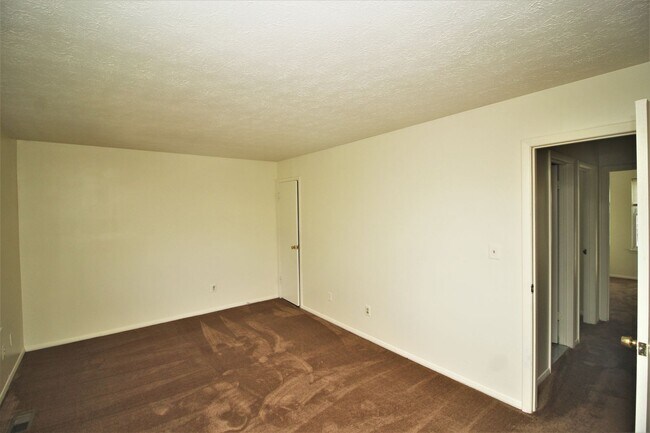 Building Photo - Very Nice Nottingham 3bd/2.5ba Townhouse w/ CAC & W/D--Available 8/14