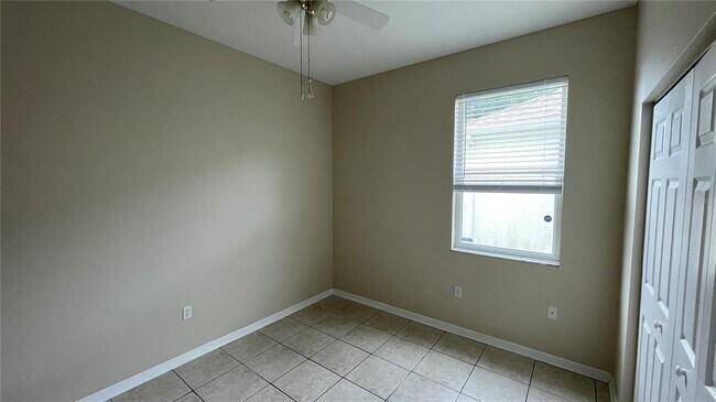 Building Photo - 6214 White Clover Cir