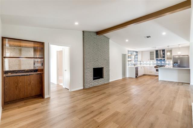 Building Photo - 3837 Clubway Ln