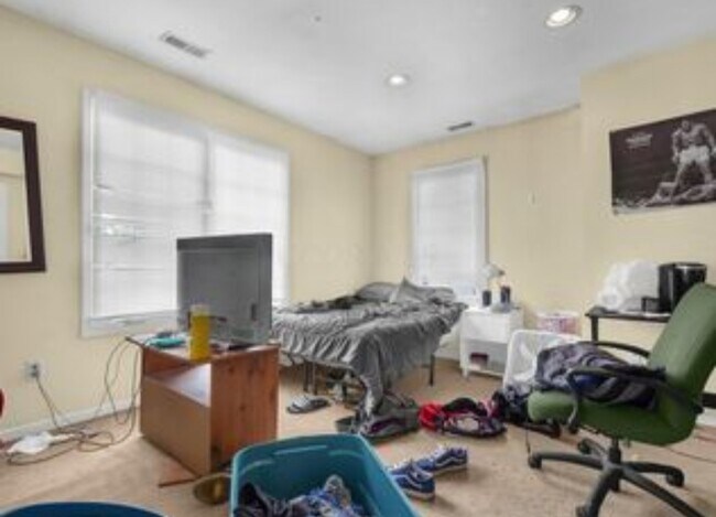 Building Photo - OSU Campus Housing 285
