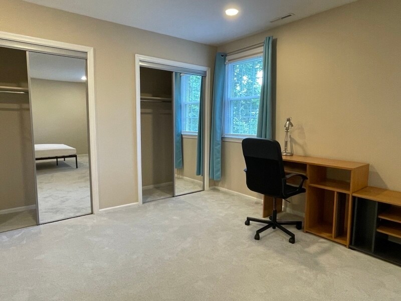Building Photo - 10540 Assembly Dr