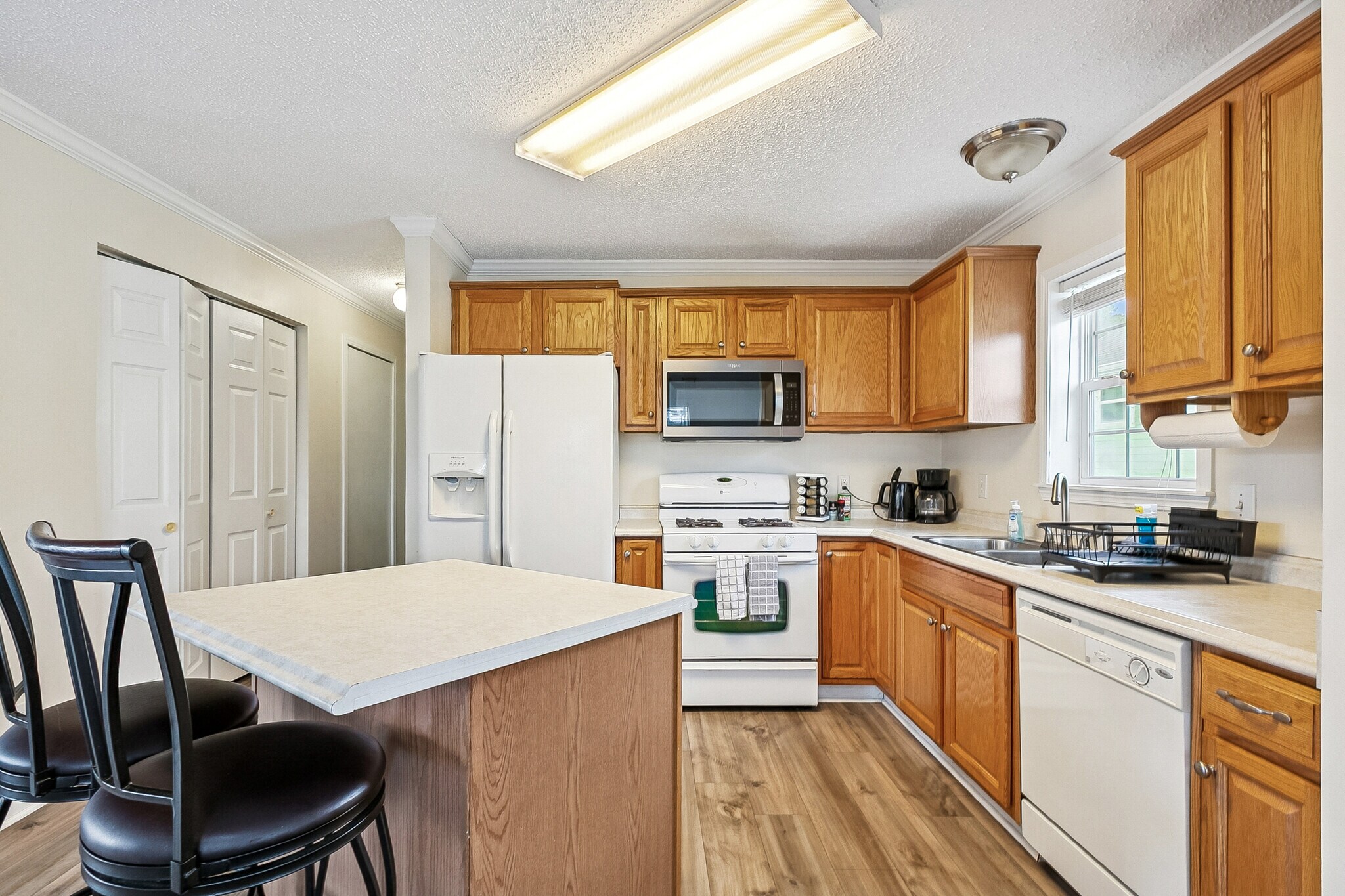 Building Photo - 4416 Dreux Ave