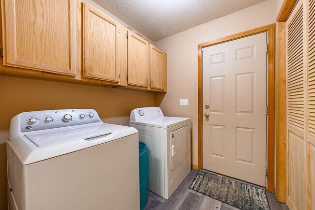 Building Photo - 2986 Patrick Dr
