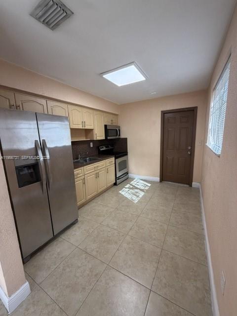 Building Photo - 2955 NW 31st Ave