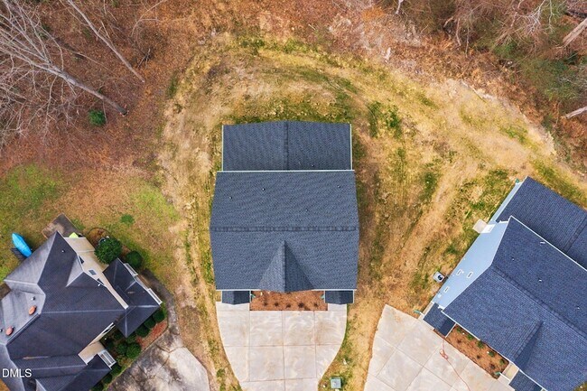 Building Photo - 122 Laura Ln
