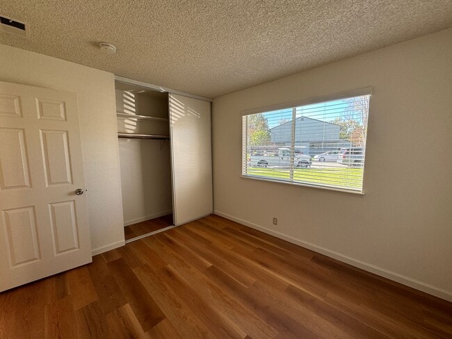 Building Photo - West San Jose Condo in Cupertino School Di...