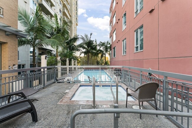 Building Photo - San Diego- Downtown- La Vita – Little Italy Condo- Split Level Style Move-In Special