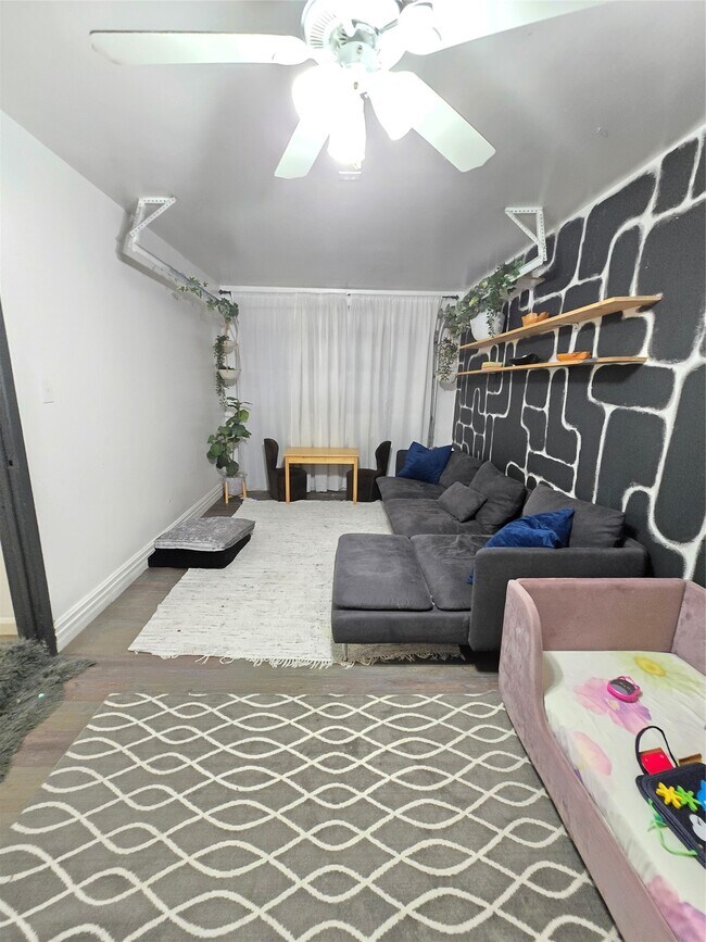 Building Photo - 6402 Frosty Brook Dr