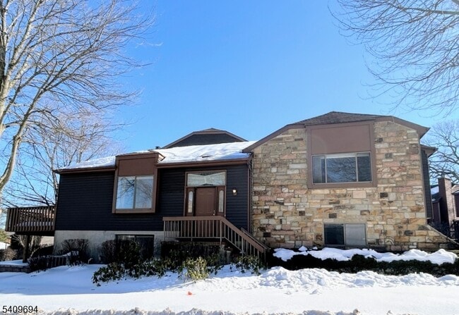 Building Photo - 82 Fallen Timbers Trail