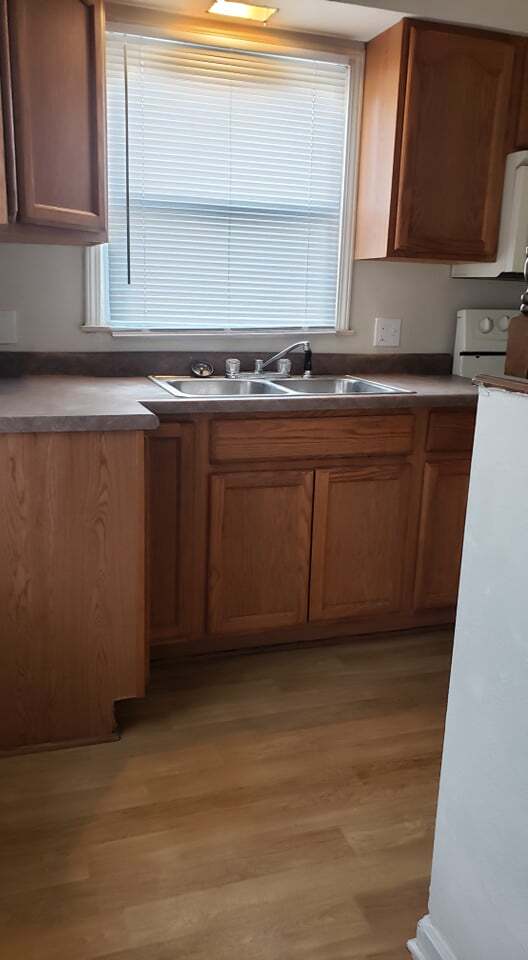 Primary Photo - 406 2nd St