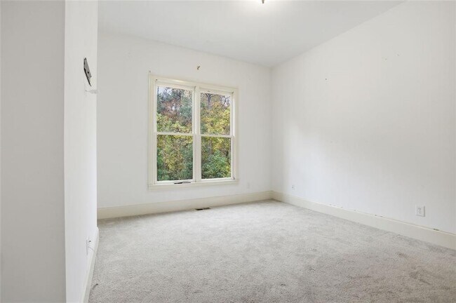 Building Photo - 845 Botanica Way