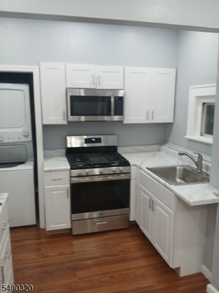 Building Photo - 51 Poe Ave