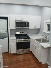 Building Photo - 51 Poe Ave