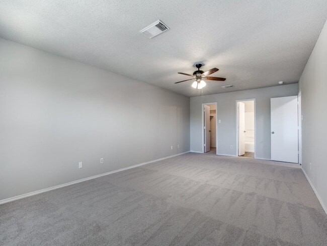 Building Photo - 9706 Highland Creek