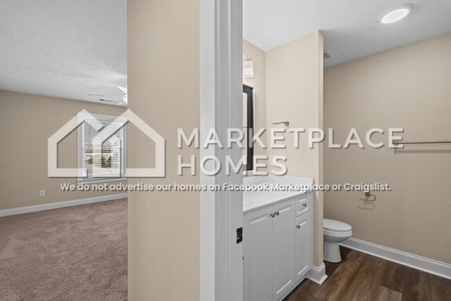 Building Photo - 130 Downsbury Rd