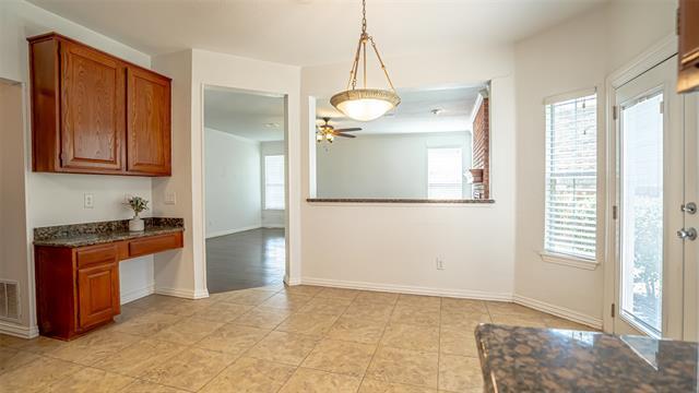 Building Photo - 5001 Union Lake Dr