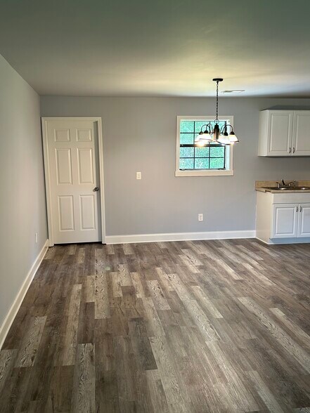 Dining area - 2588 wren cir