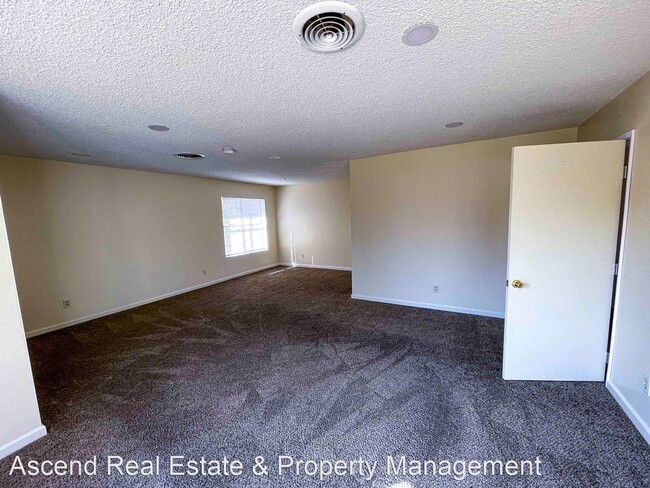 Building Photo - 4 br, 2 bath House - 3204 Suncrest Drive