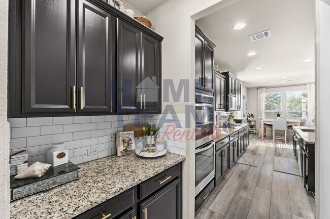 Building Photo - 7807 Zircon Dr