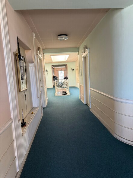 Building Photo - 1781 Orchid Ave