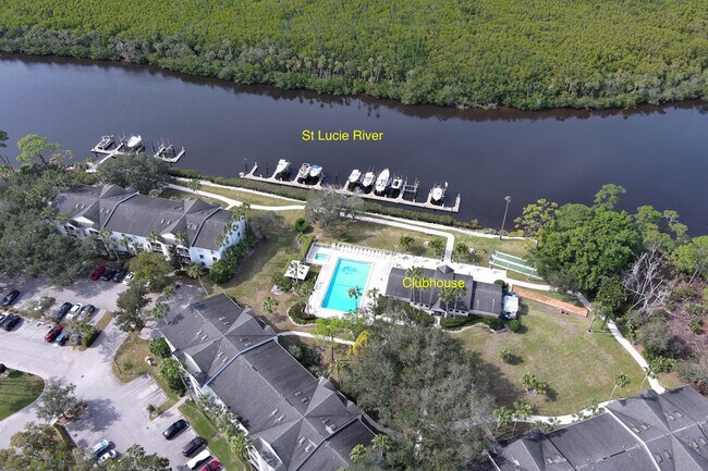 Building Photo - 2504 SE Anchorage Cove