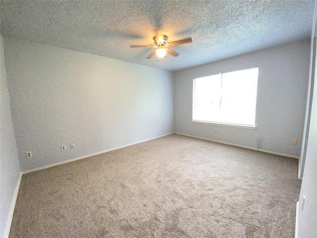 Building Photo - 5504 Pineridge Dr