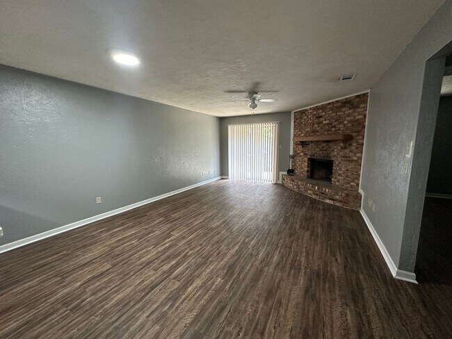 Building Photo - YK- BREW 4088