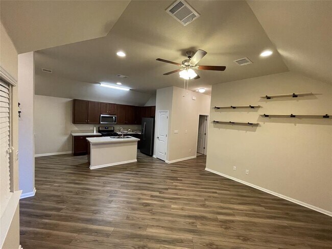 Building Photo - 108 Lasino Dr