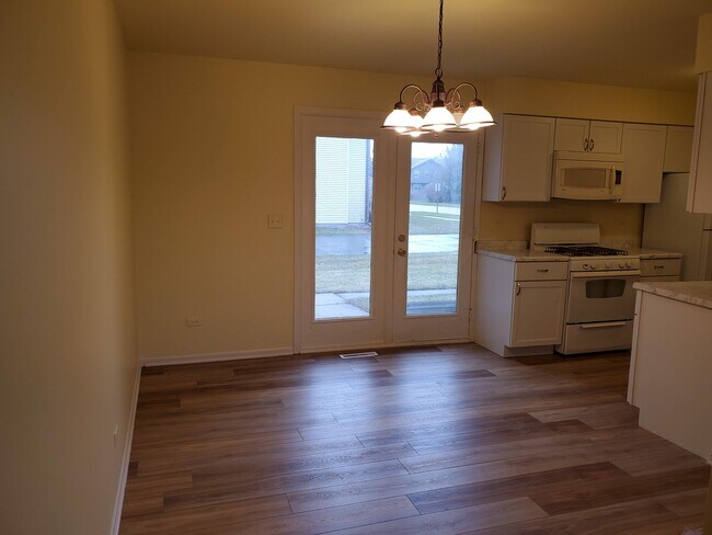 Building Photo - 10803 Timer Dr W