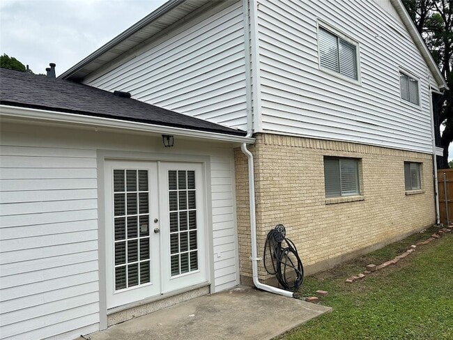 Building Photo - 11323 Lochwood Blvd