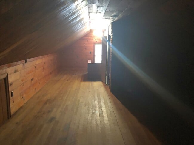 Building Photo - Two bedroom, one bathroom with bonus attic space!