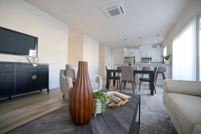 Building Photo - Coyote Ridge Apartments