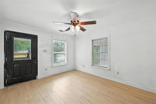 Building Photo - 528 Nomas St