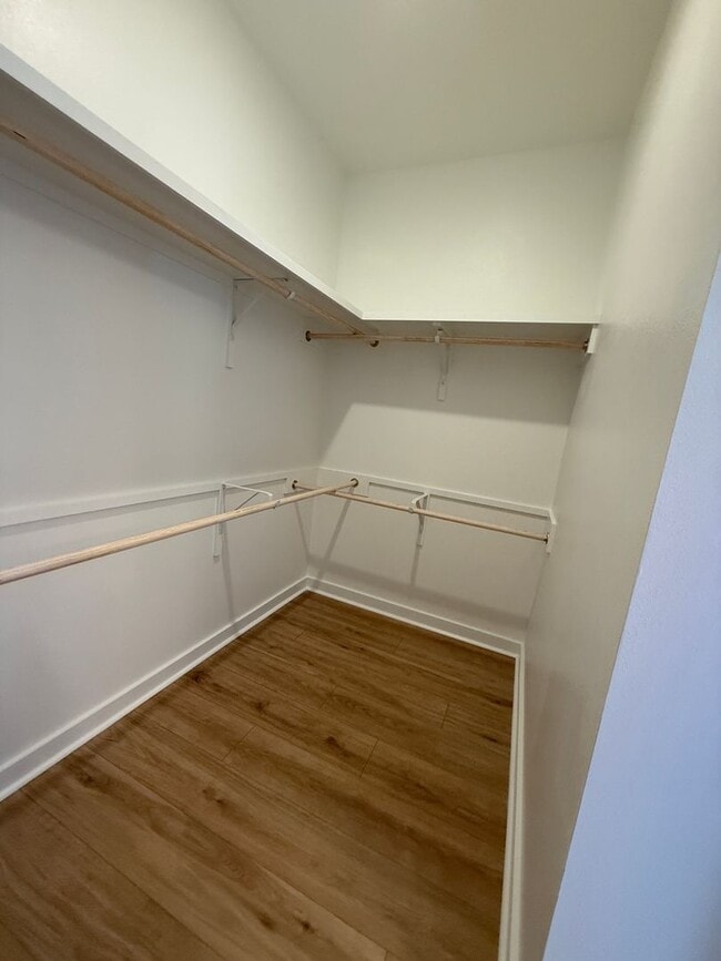 Building Photo - Must See! New 4/2 Home off Tiger Bend Rd. ...