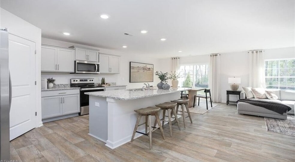 Building Photo - 1022 Harb Dr