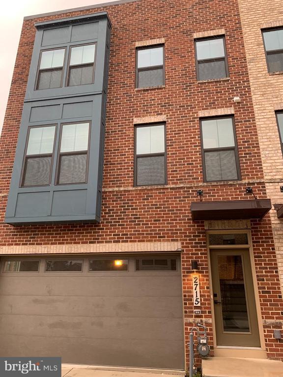 Building Photo - 2715 Evansgreen Dr