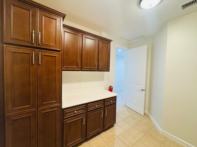 Building Photo - 3273 Canopy Dr