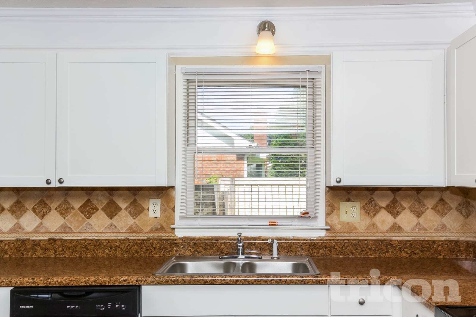 Building Photo - 350 Bridgewood Dr SE