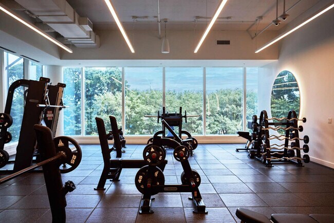 Building Photo - 1000 S Michigan Ave