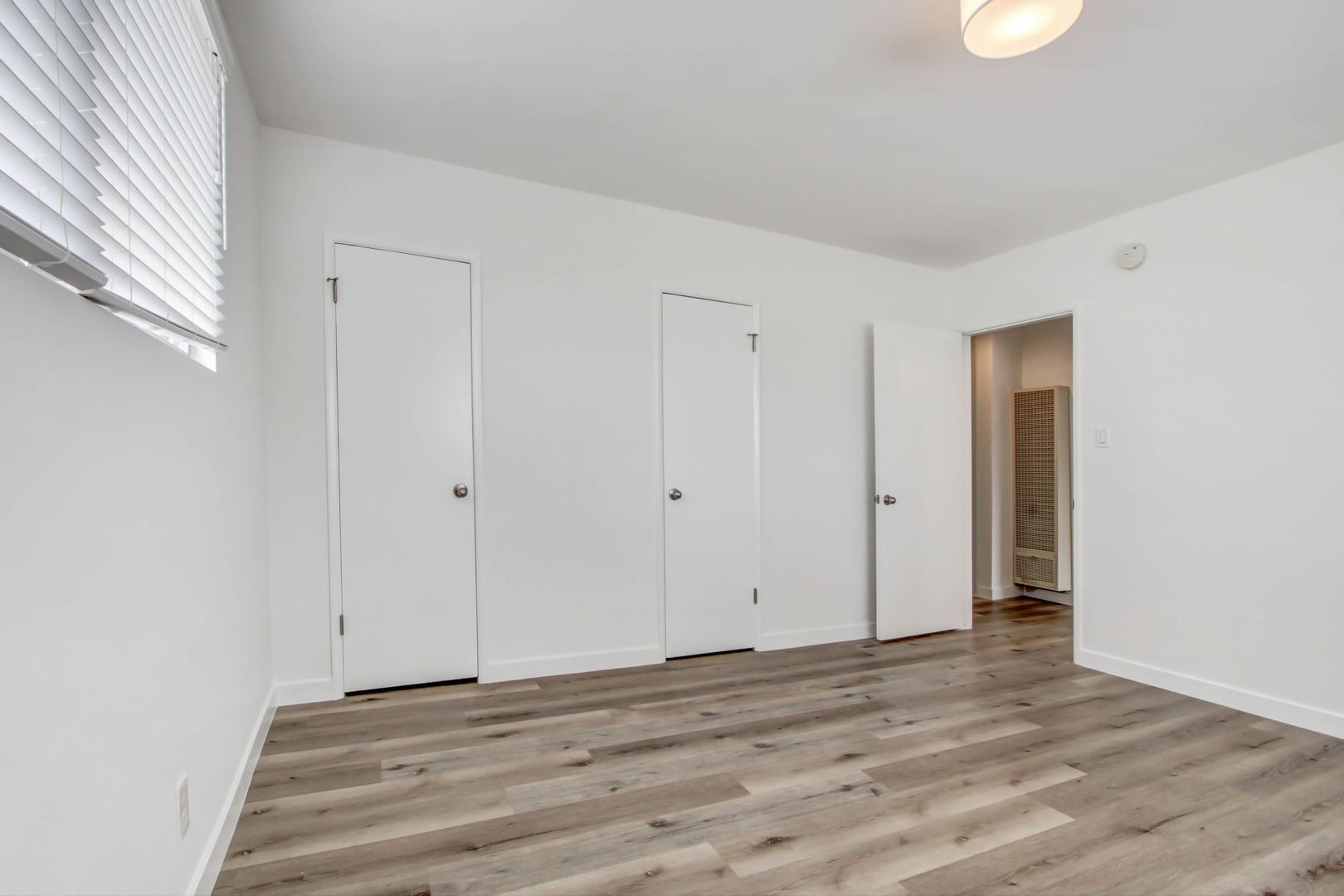 Building Photo - 943 6th St