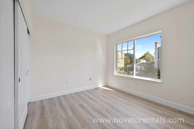 Building Photo - 852 Diablo Ave