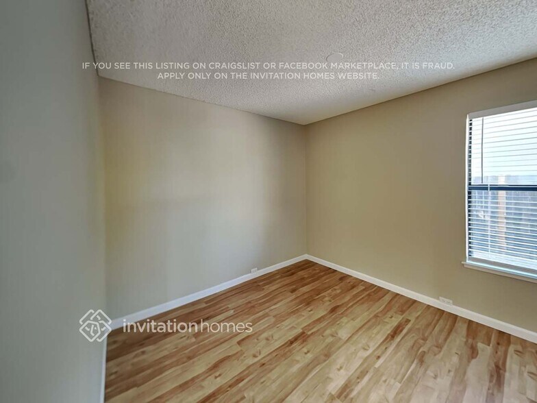 Building Photo - 8111 Darien Cir