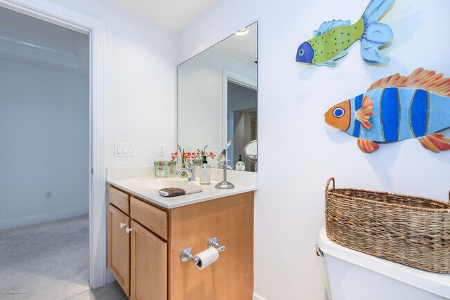 Building Photo - EXECUTIVE VACATION RENTAL